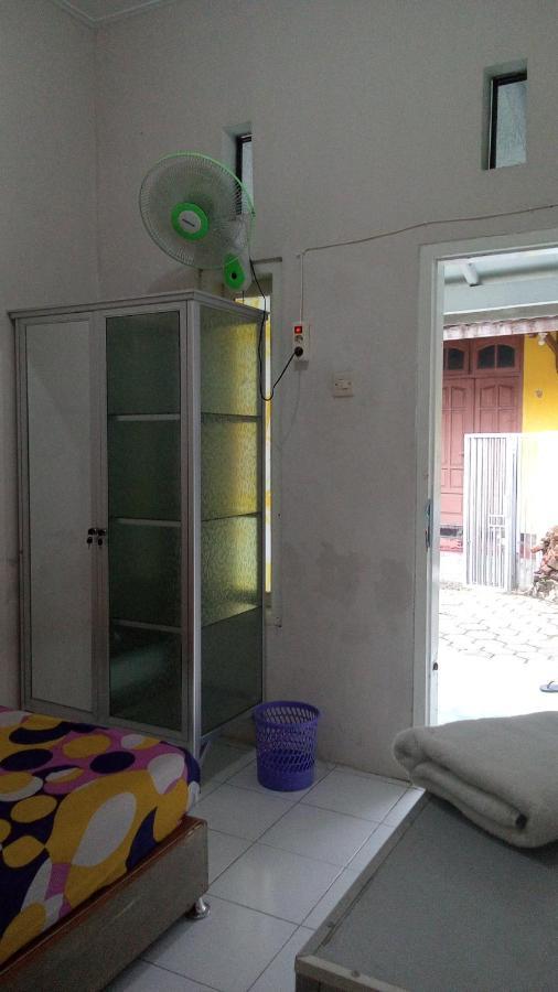 Ijen Transito Hotel Ketapang  Екстериор снимка